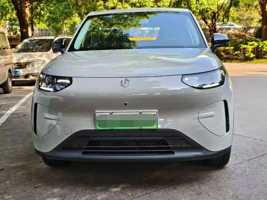 Leapmotor Leapmotor A10 — миниатюра 2
