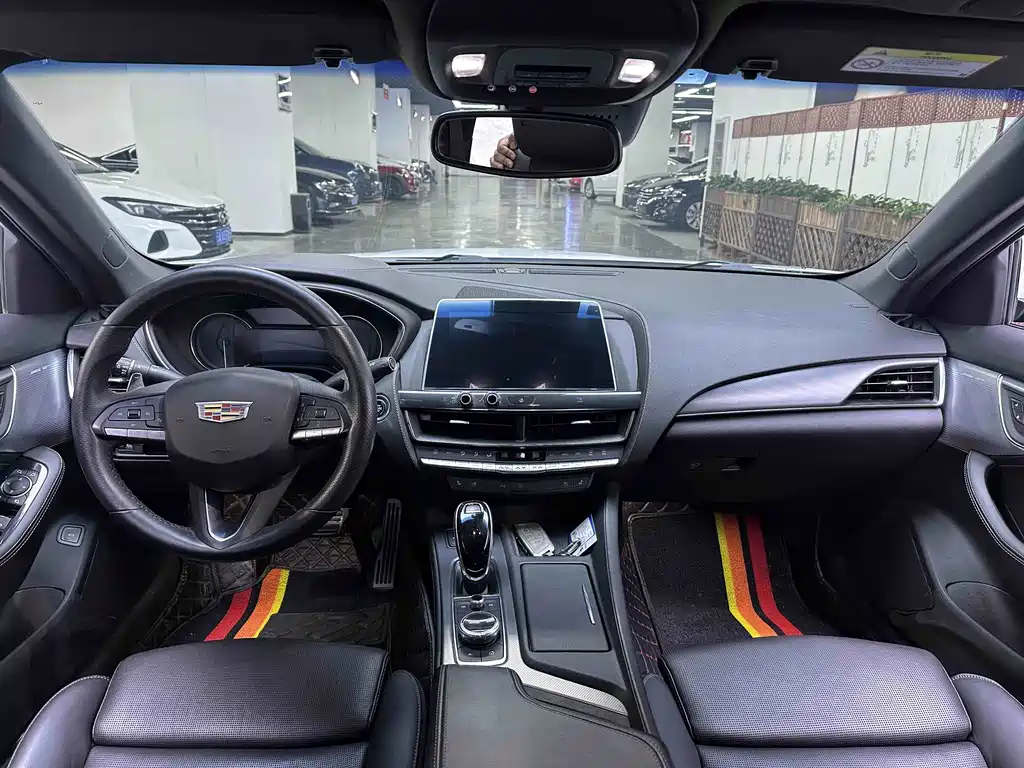 Cadillac CT5 — миниатюра 5