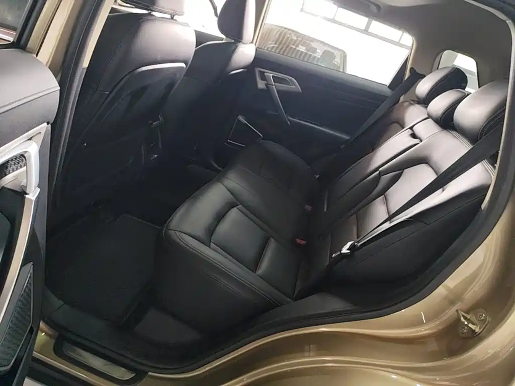 Geely Boyue — миниатюра 17