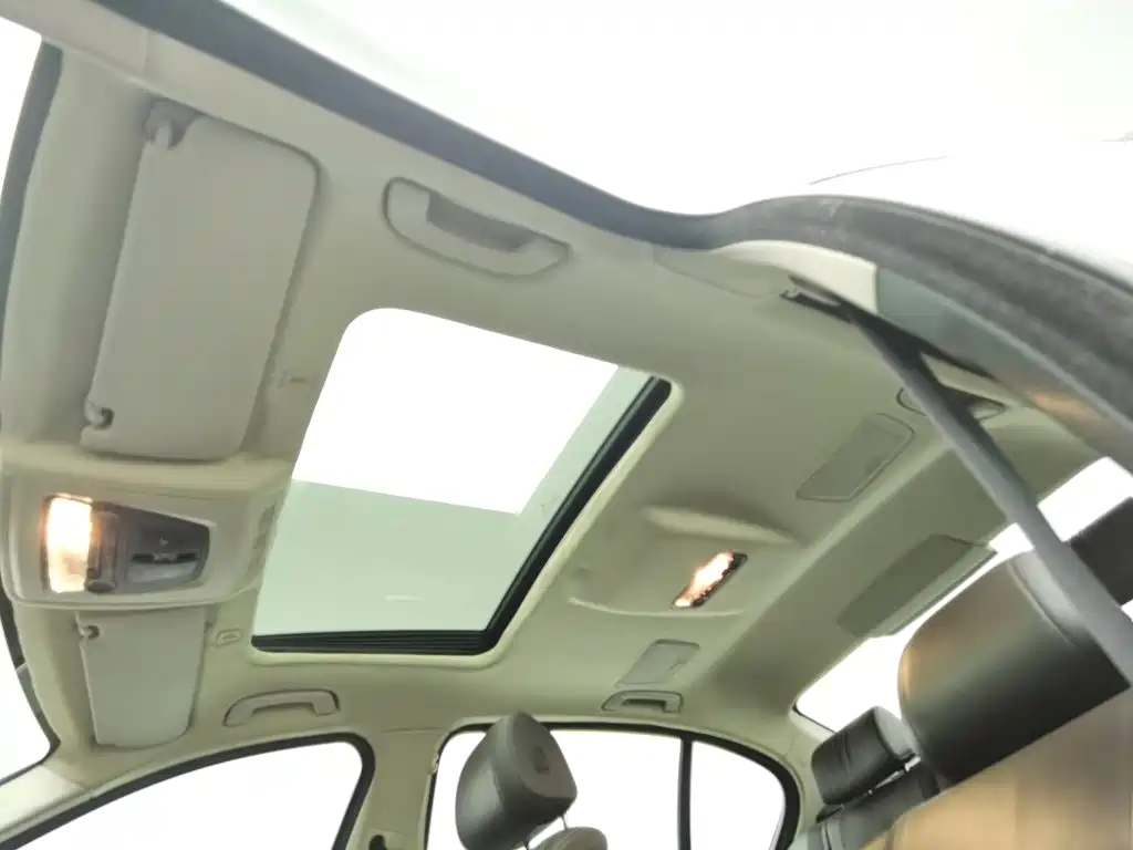 BMW 5 Series — миниатюра 14