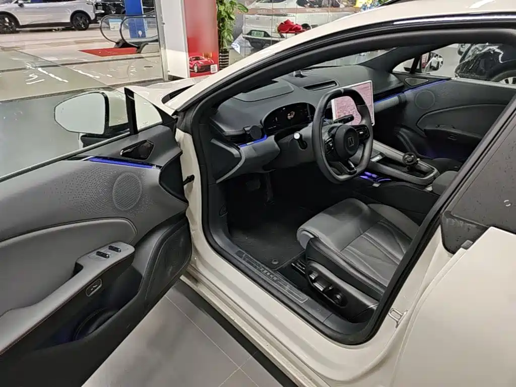 Zeekr 007GT — миниатюра 16