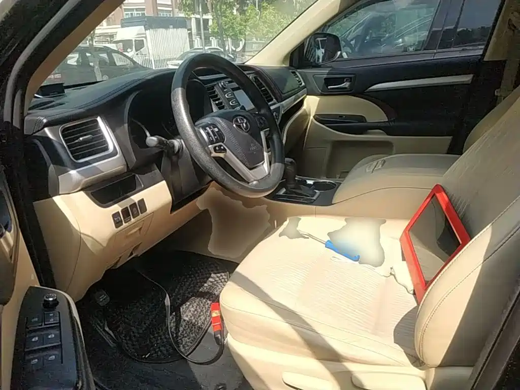 Toyota Highlander — миниатюра 15