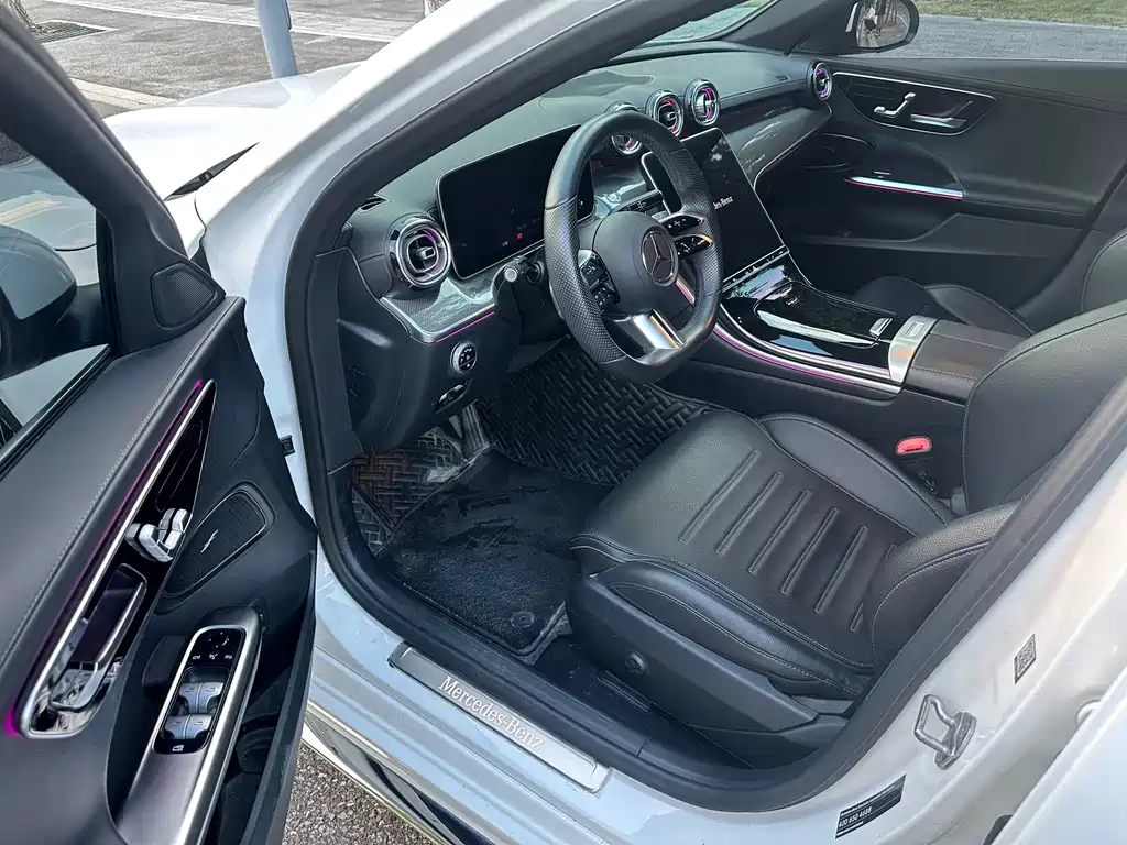 Mercedes-Benz C-Class — миниатюра 9