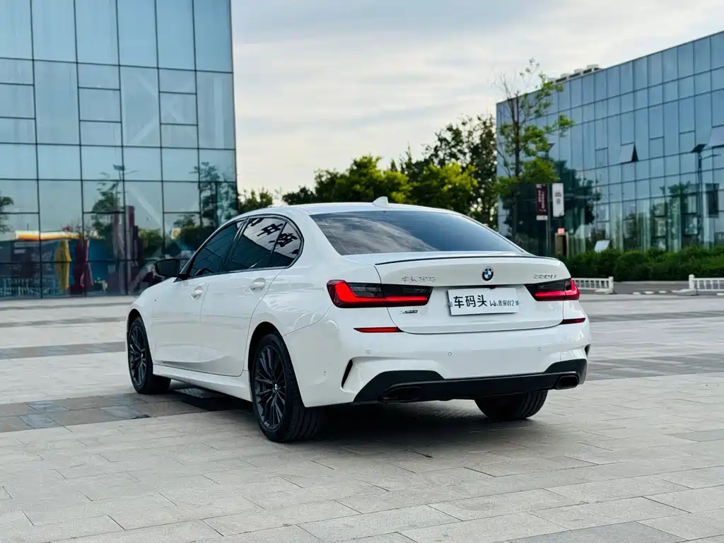 BMW 3 Series 3 2022 330Li xDrive M Sport
