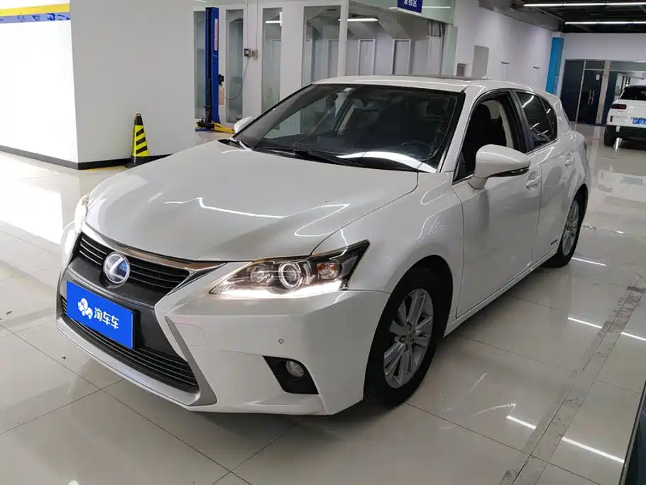 Lexus CT