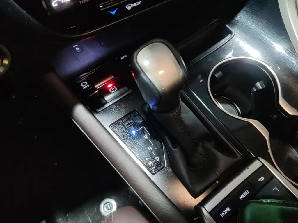 Lexus RX — миниатюра 14