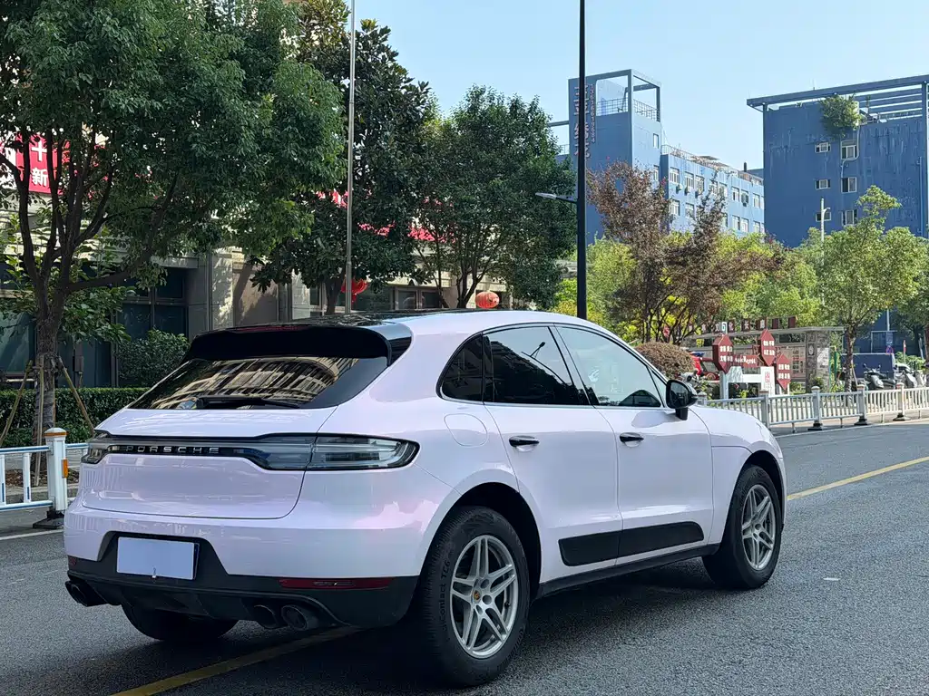 Porsche Macan — миниатюра 18