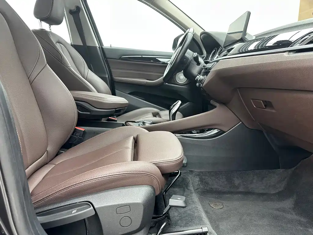 BMW X1 — миниатюра 12
