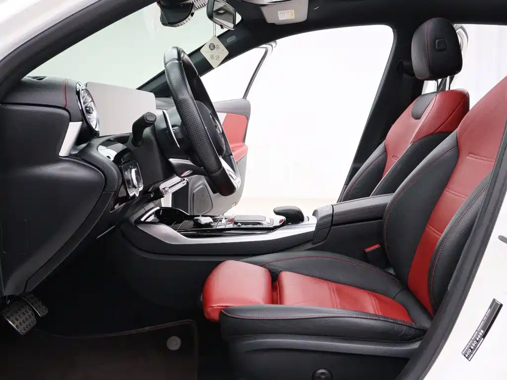 Mercedes-Benz A-Class AMG — миниатюра 2