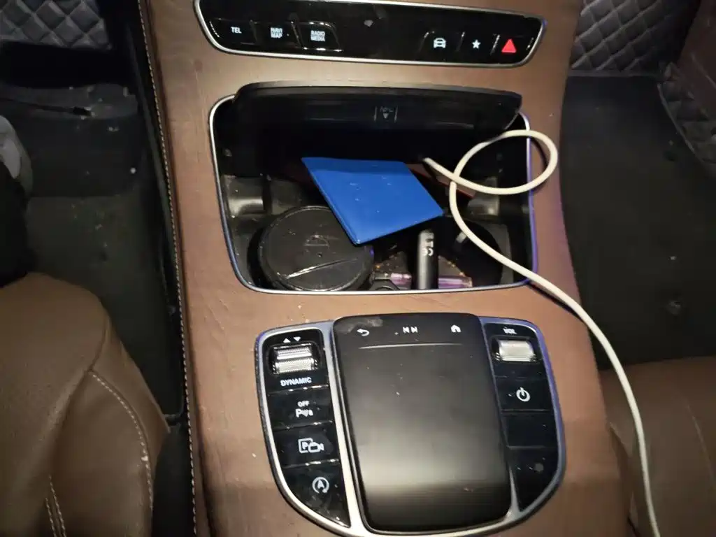 Mercedes-Benz E-Class — миниатюра 10