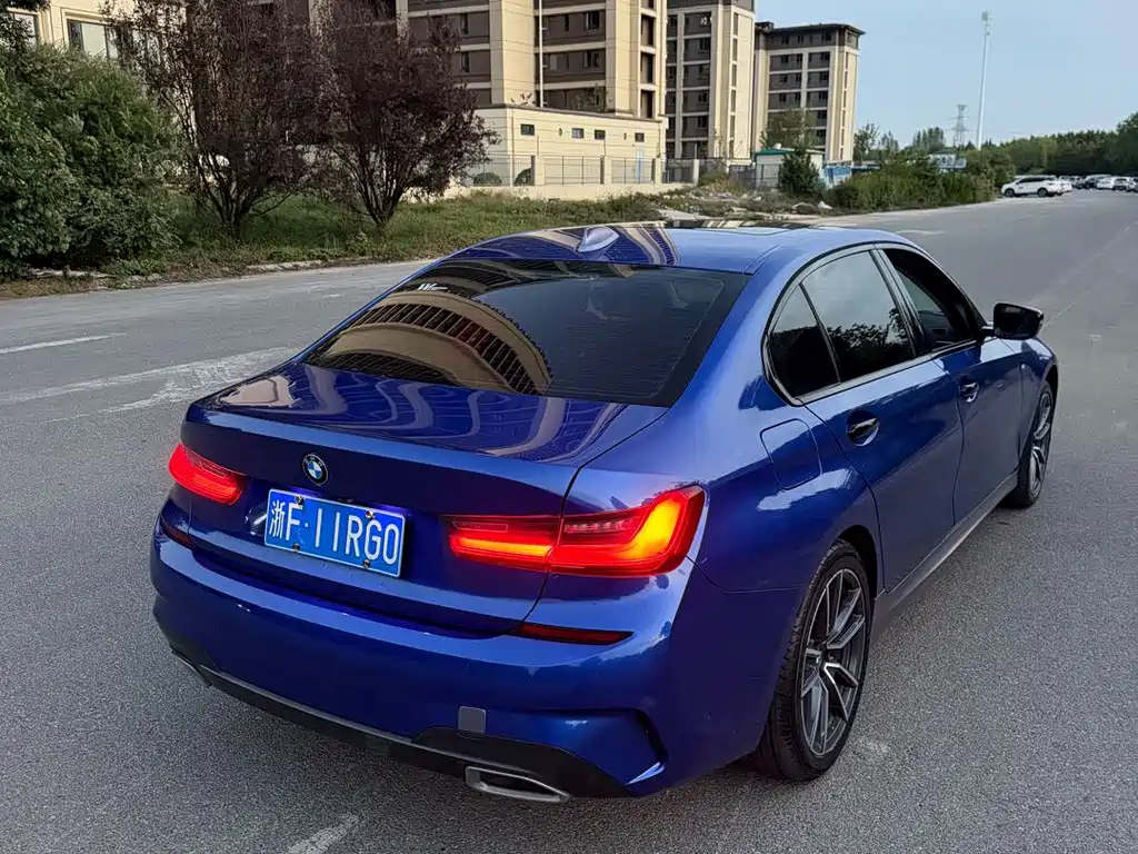BMW 3 Series — миниатюра 8