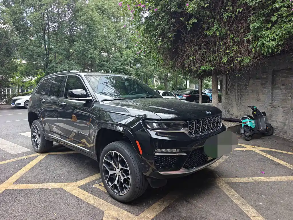 Jeep Grand Cherokee 4xe (Import) — миниатюра 4