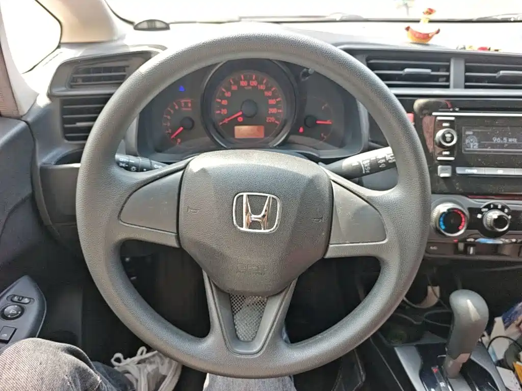 Honda Fit — миниатюра 11