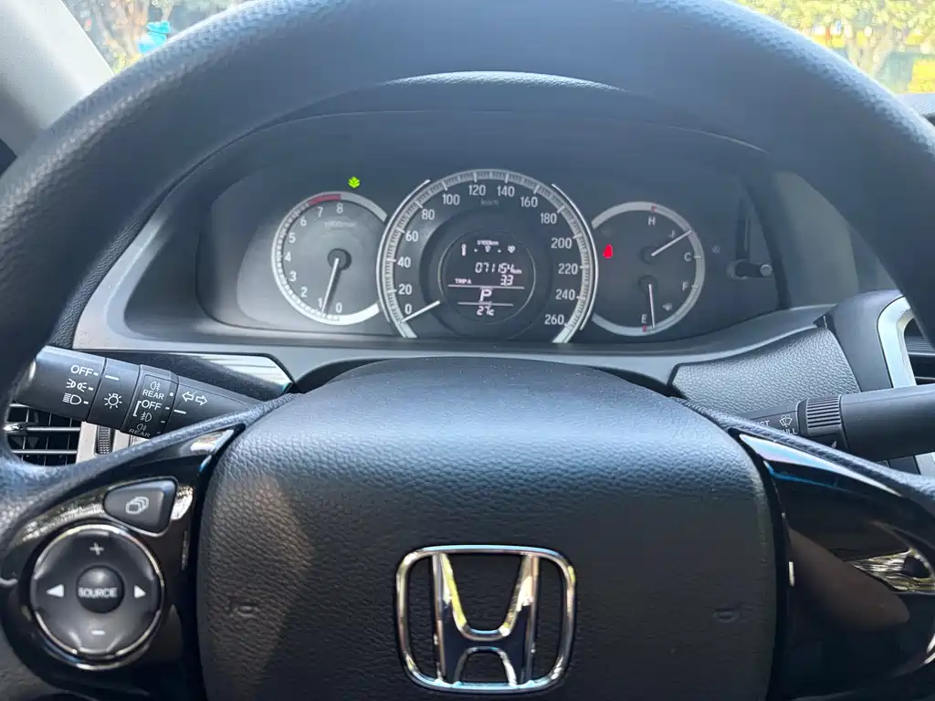 Honda Accord — миниатюра 4