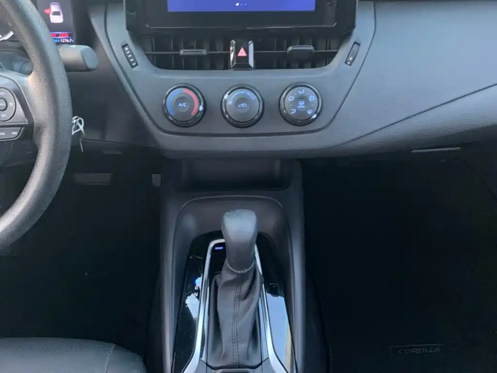 Toyota Corolla — миниатюра 12
