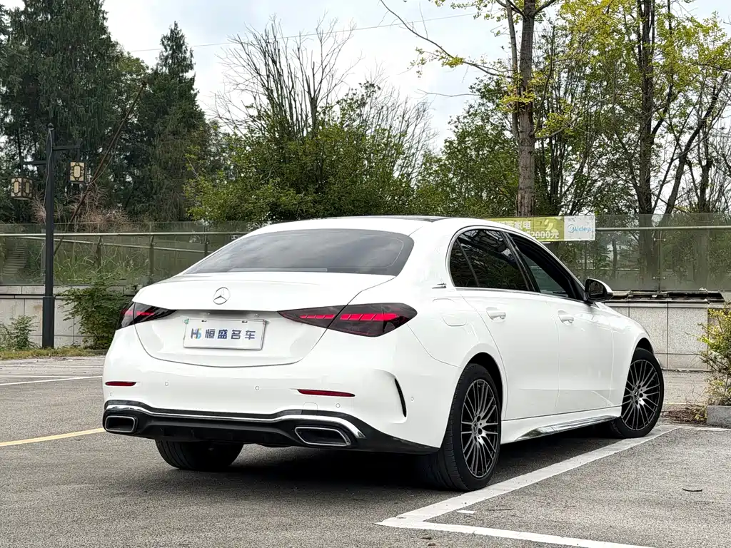 Mercedes-Benz C-Class — миниатюра 9