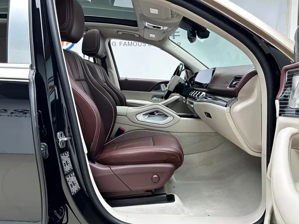 Mercedes-Benz GLS — миниатюра 27