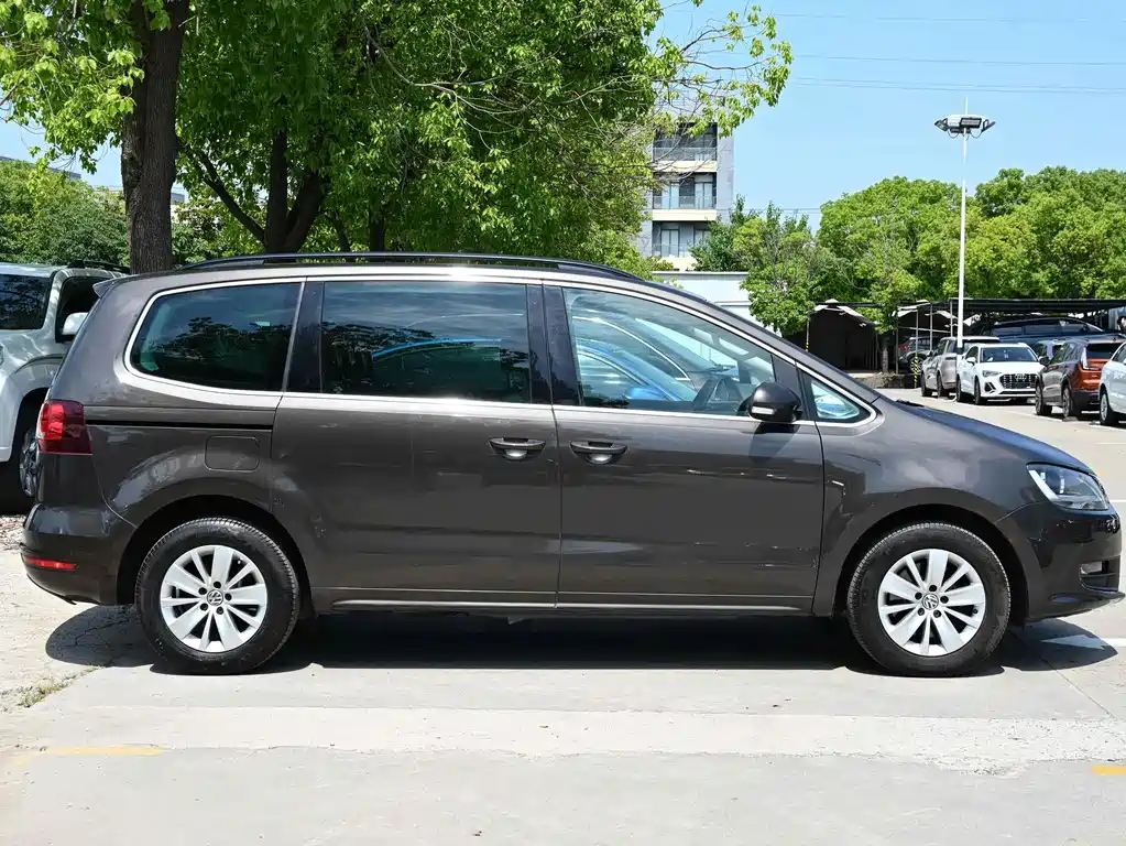 Volkswagen Xia 2016 280TSI 7 мест