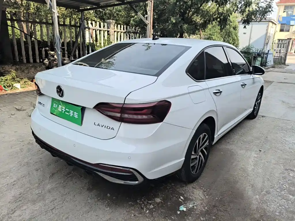Volkswagen Lavida — миниатюра 7
