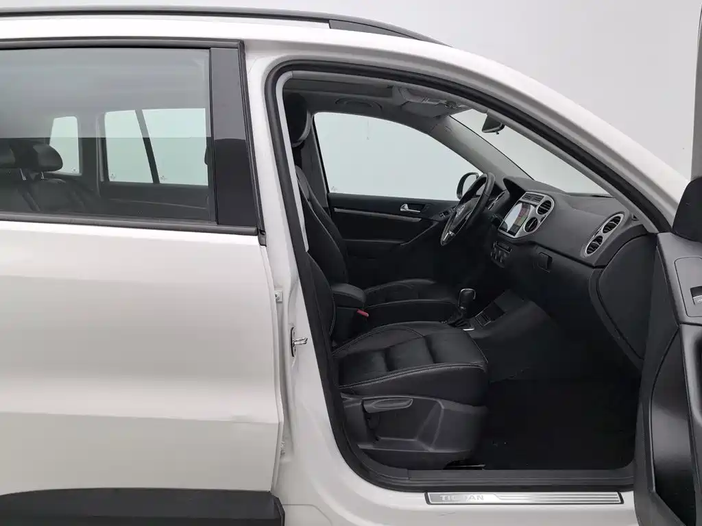 Volkswagen Tiguan — миниатюра 23