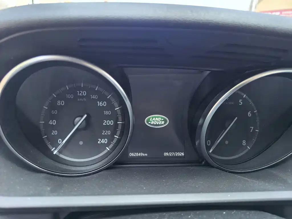 Land Rover Discovery — миниатюра 7