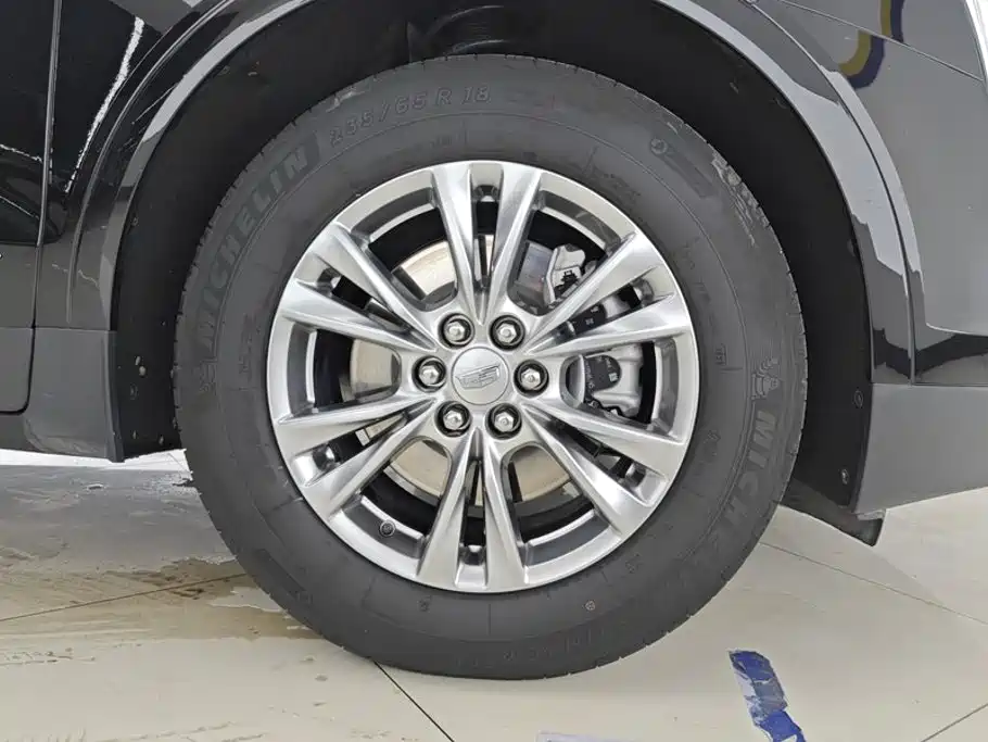 Cadillac XT5 — миниатюра 6