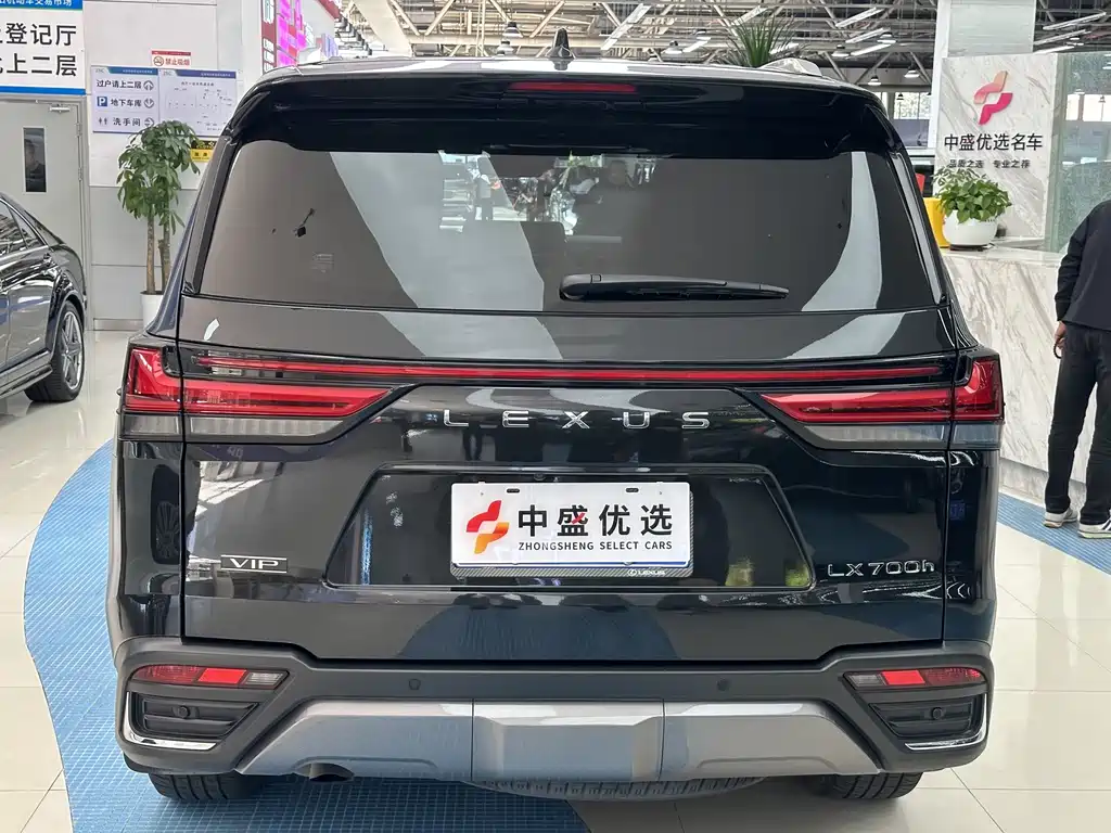 Lexus LX — миниатюра 7