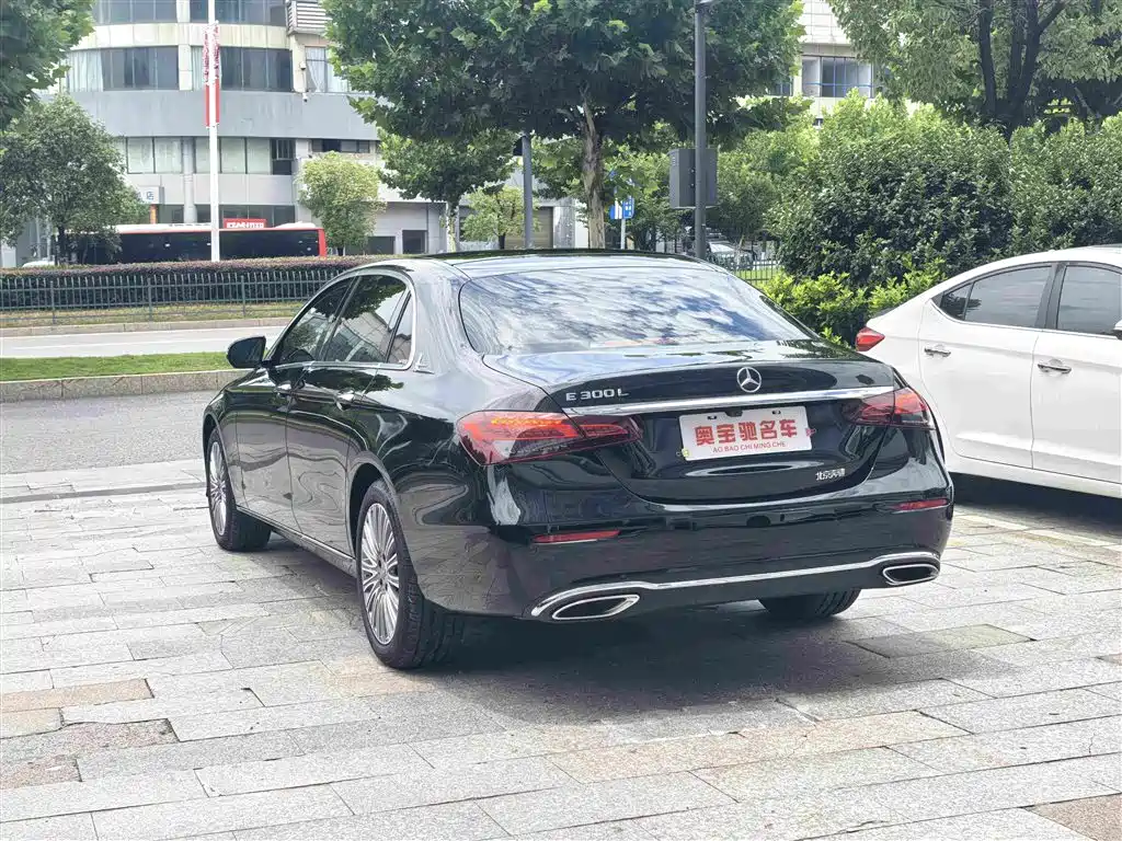 Mercedes-Benz E-Class E 2023 E 300 L Luxury