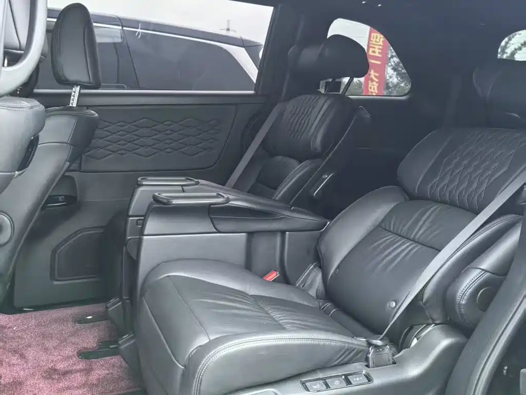 Honda Elysion — миниатюра 6