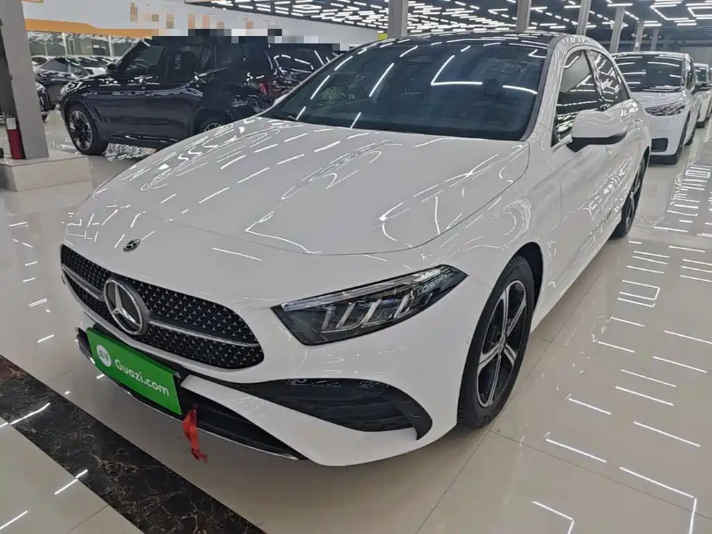 奔驰A级 2023款 A 200 L 时尚型 2023