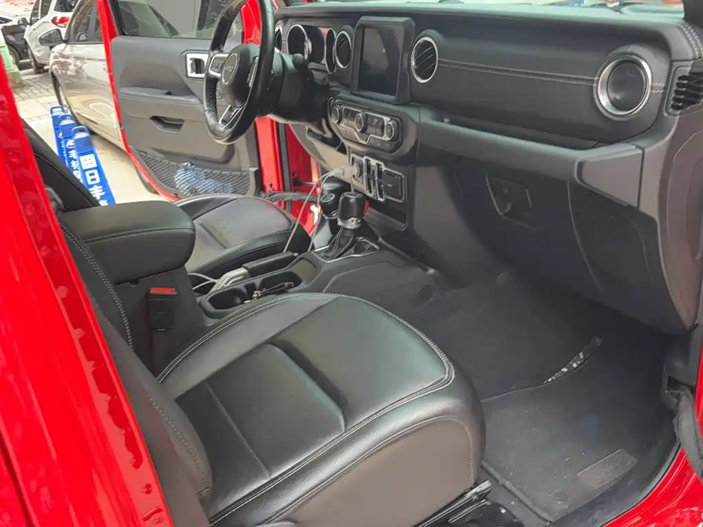 Jeep Gladiator — миниатюра 12