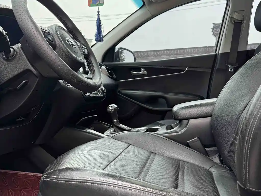 Kia Sorento 2016 L 2.4L 4WD 7 мест IV