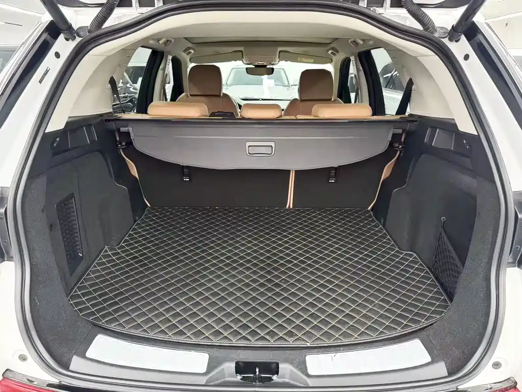 Land Rover Discovery Sport — миниатюра 19