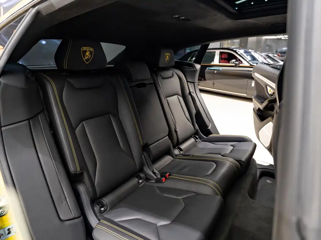 Lamborghini Urus — миниатюра 8