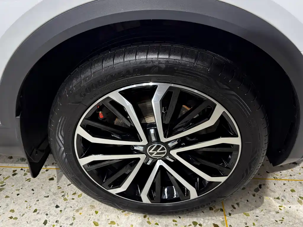Volkswagen T-Roc — миниатюра 28