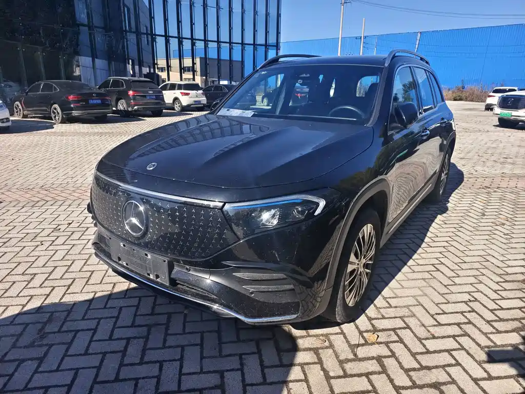 Mercedes-Benz EQB