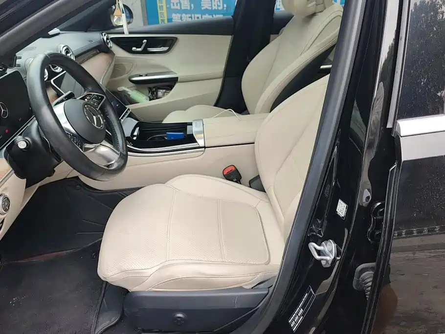 Mercedes-Benz C-Class — миниатюра 9