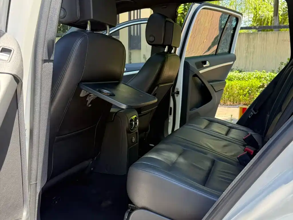 Volkswagen Tiguan 2.0TSI Exclusive Edition, фото 6
