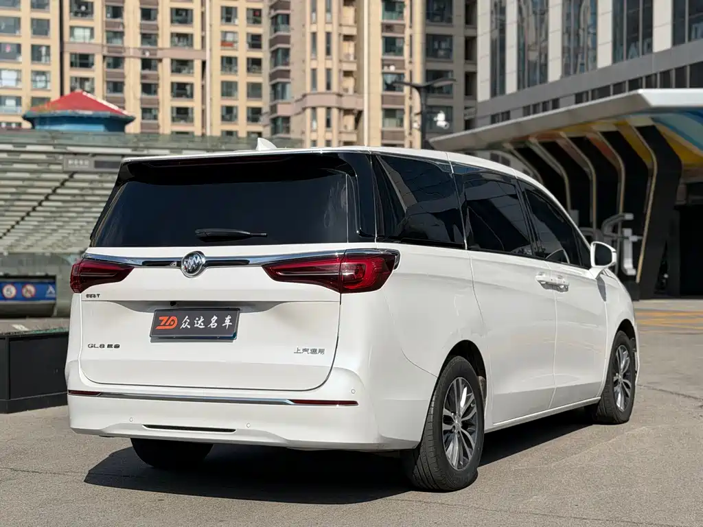 Buick GL8 — миниатюра 14