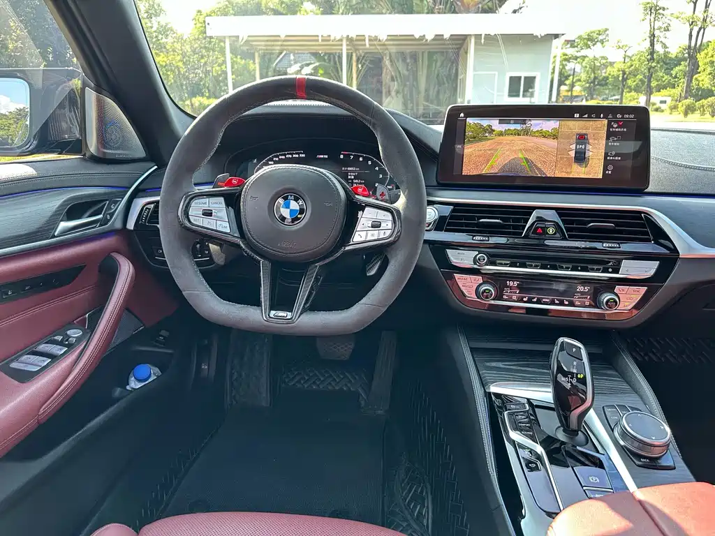 BMW 5 Series — миниатюра 12