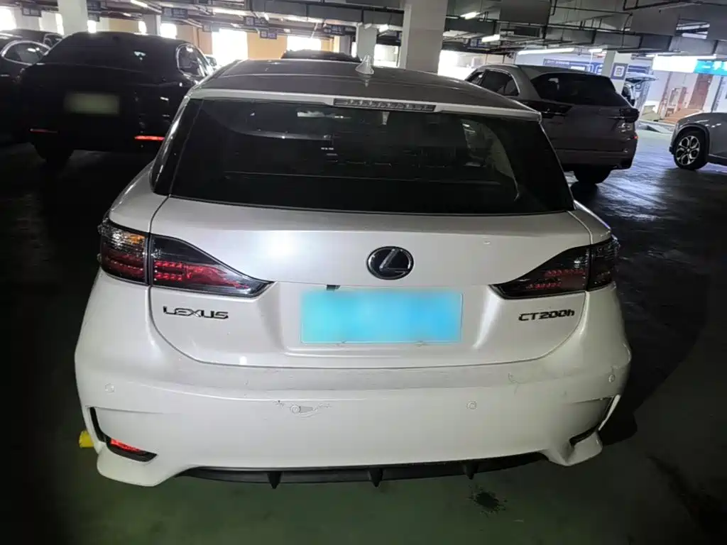 Lexus CT — миниатюра 6
