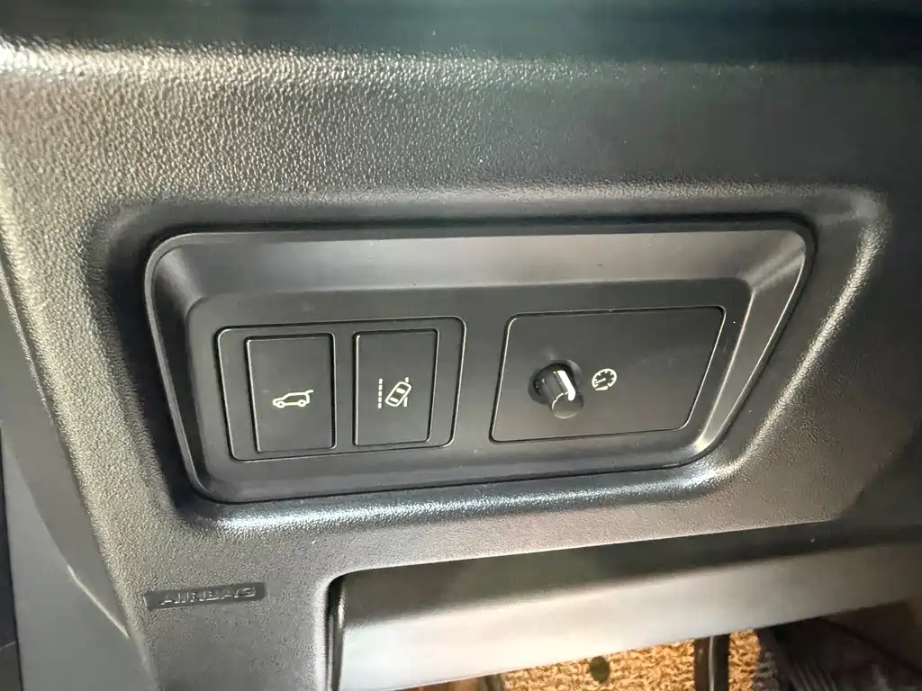 Land Rover Discovery Sport — миниатюра 17