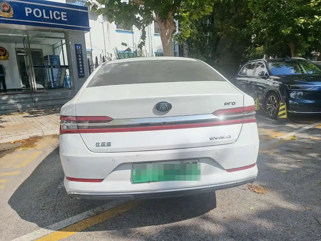 BYD Qin Pro NEV — миниатюра 5