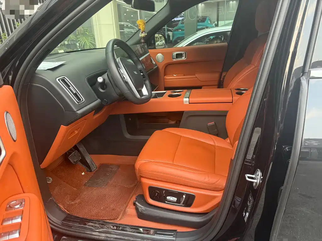 Li Auto Li L8 — миниатюра 4