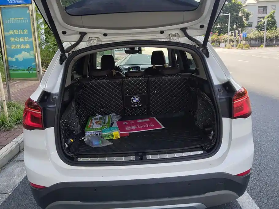 BMW X1 — миниатюра 4