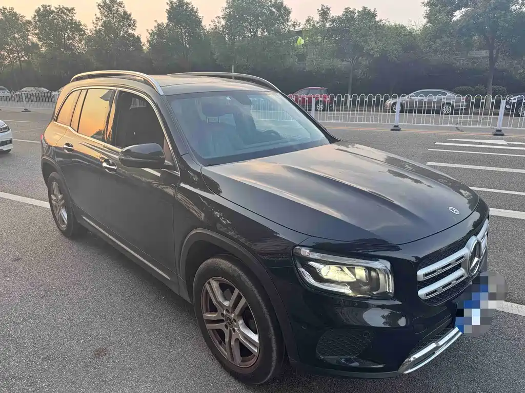 Mercedes-Benz GLB — миниатюра 3