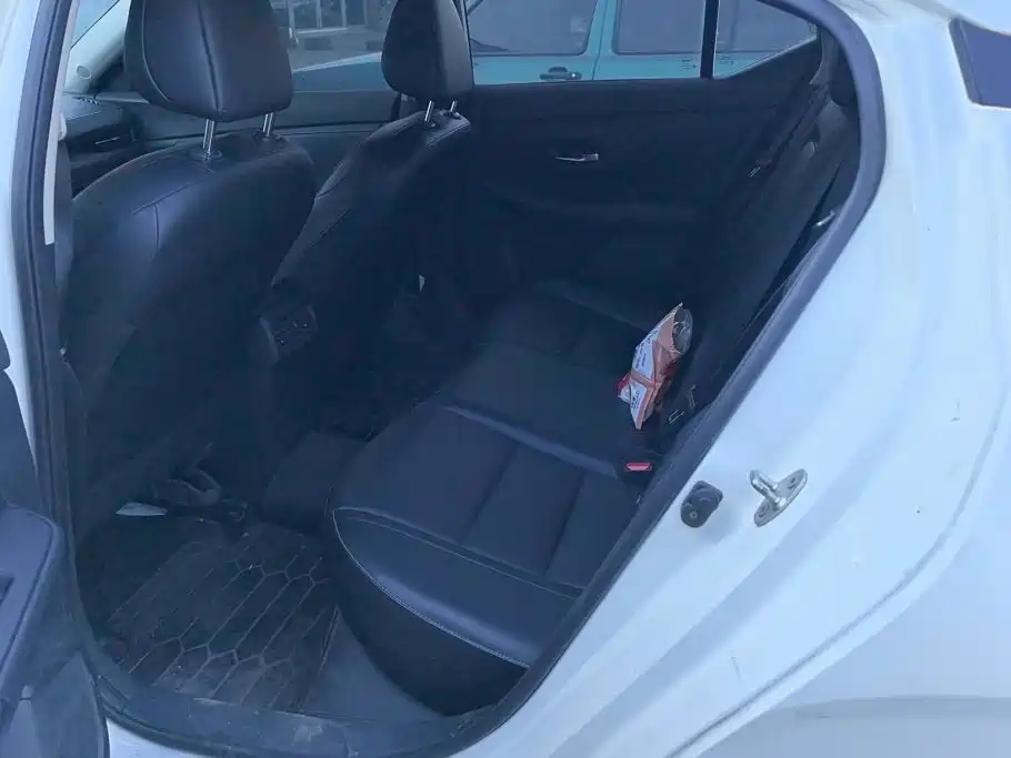 Nissan Sylphy — миниатюра 11