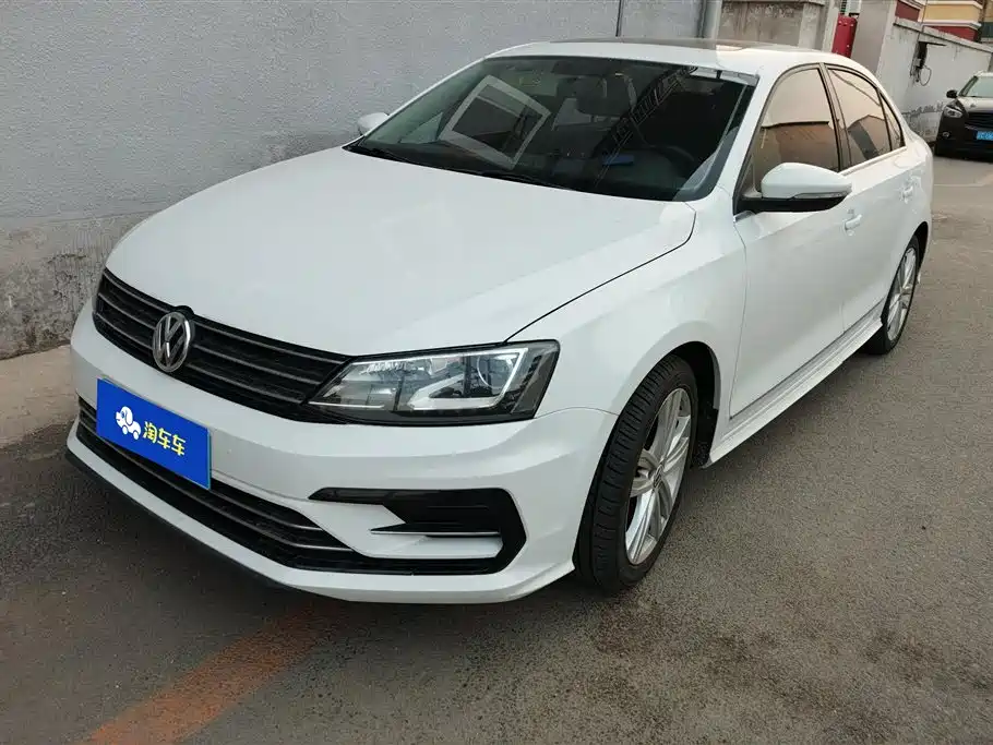 Volkswagen Sagitar 2018