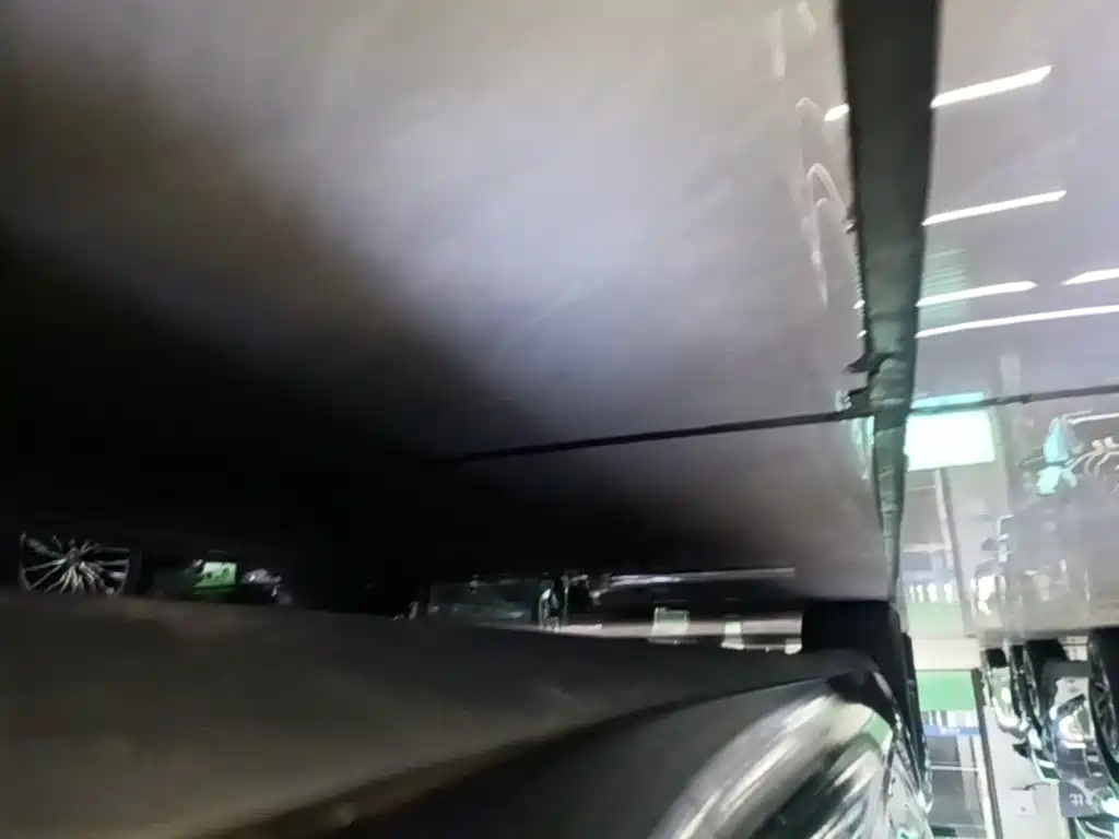 Tesla Model 3 — миниатюра 21
