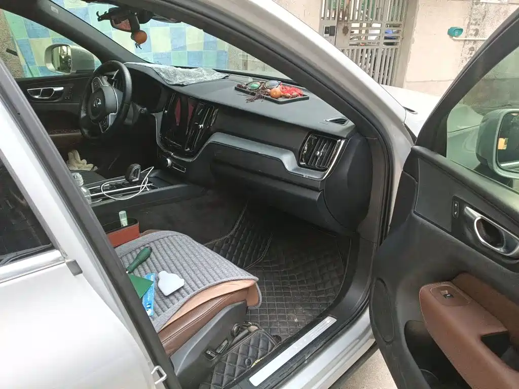 Volvo XC60 — миниатюра 19